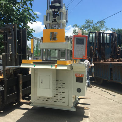 Machine de moulage par injection de plastique verticale de 120 tonnes