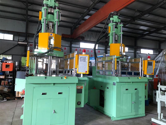 Machines de moulage par injection de plastique standard verticale pour les bâtons de fil dentaire
