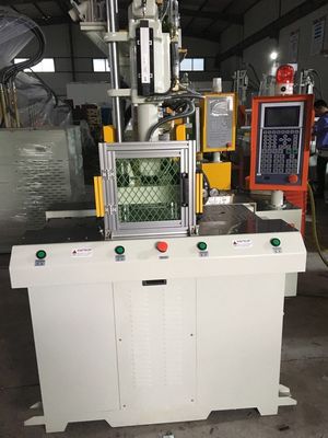 45T machine de moulage par injection de précision verticale en plastique verticale