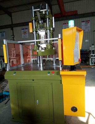 La machine à injection rotative à support d'ampoule à LED verticale