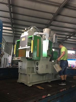Machine de moulage par injection de plastique à haute efficacité